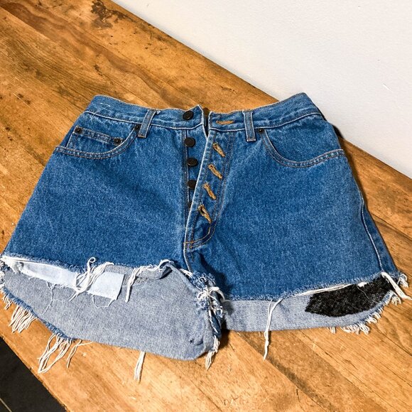 3 FOR $15 Vintage button front Jordache Jean Shorts - Picture 12 of 14